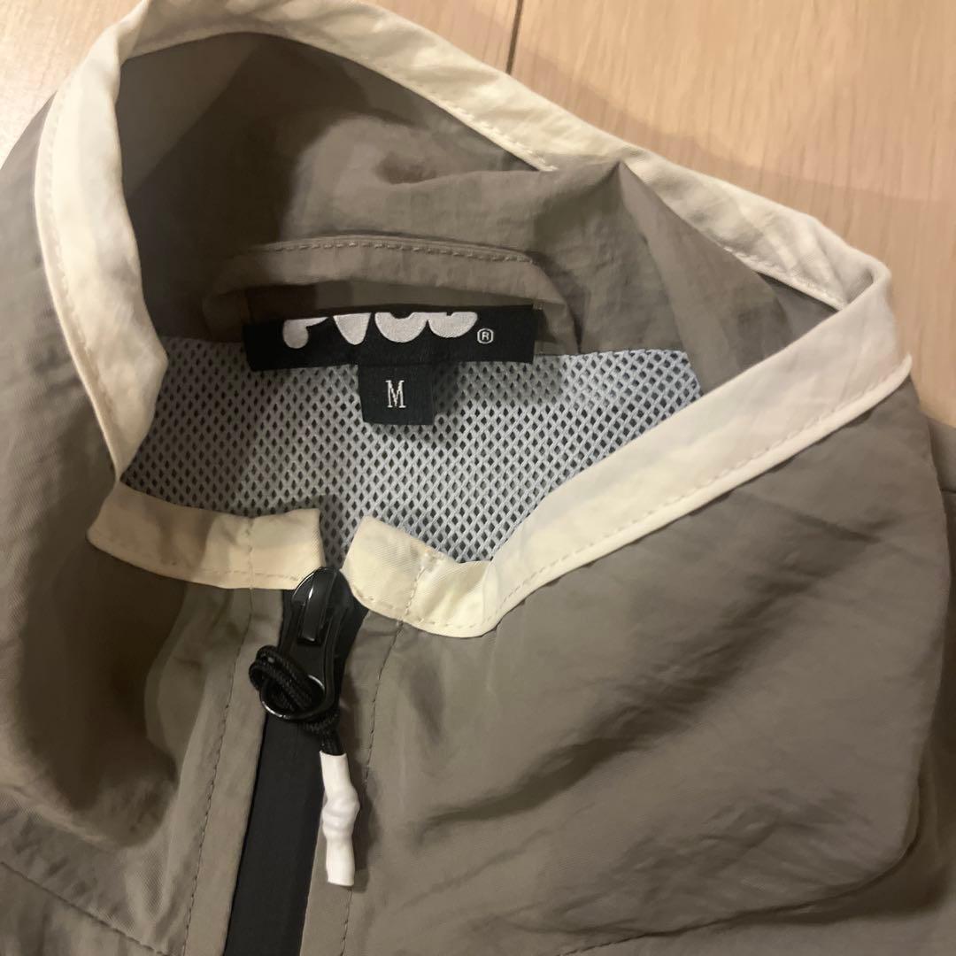 最終値下げ！pvot ベージュ ホワイト ナイロンジャケット M