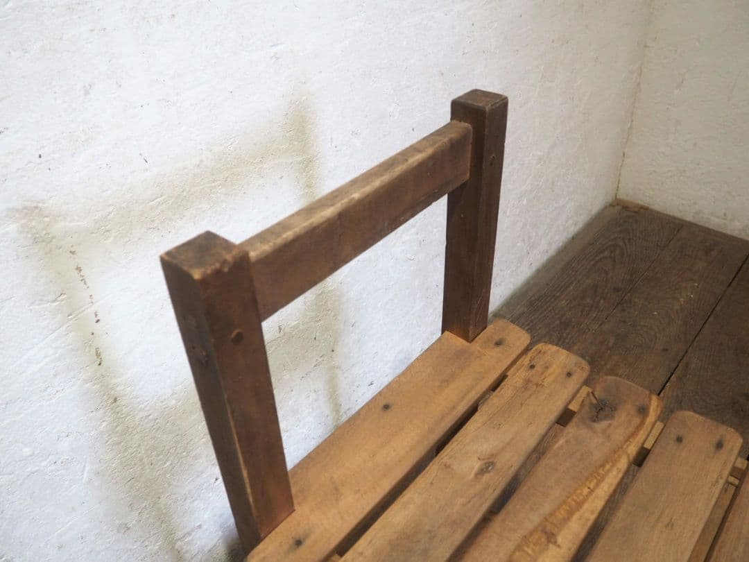 1295 ヴィンテージ　レトロな木製チェア　椅子　イス　学校　古家具　古道具