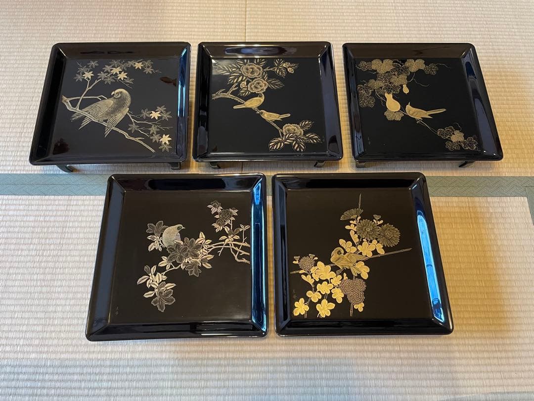 5点セット　脚付膳　お膳台　漆塗り　金　蒔絵　鳥　鷹　鶯　花　紅葉　もみじ　瓢箪