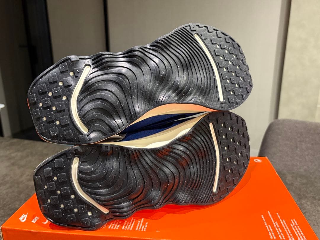 NIKE ☆ MOTIVA （27.5㎝）新品未使用 値引きしました！