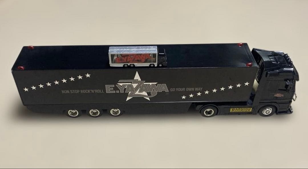 俺たちの矢沢永吉展でも展示ラジコン、トランポ　ディスプレイ用　ジャンク