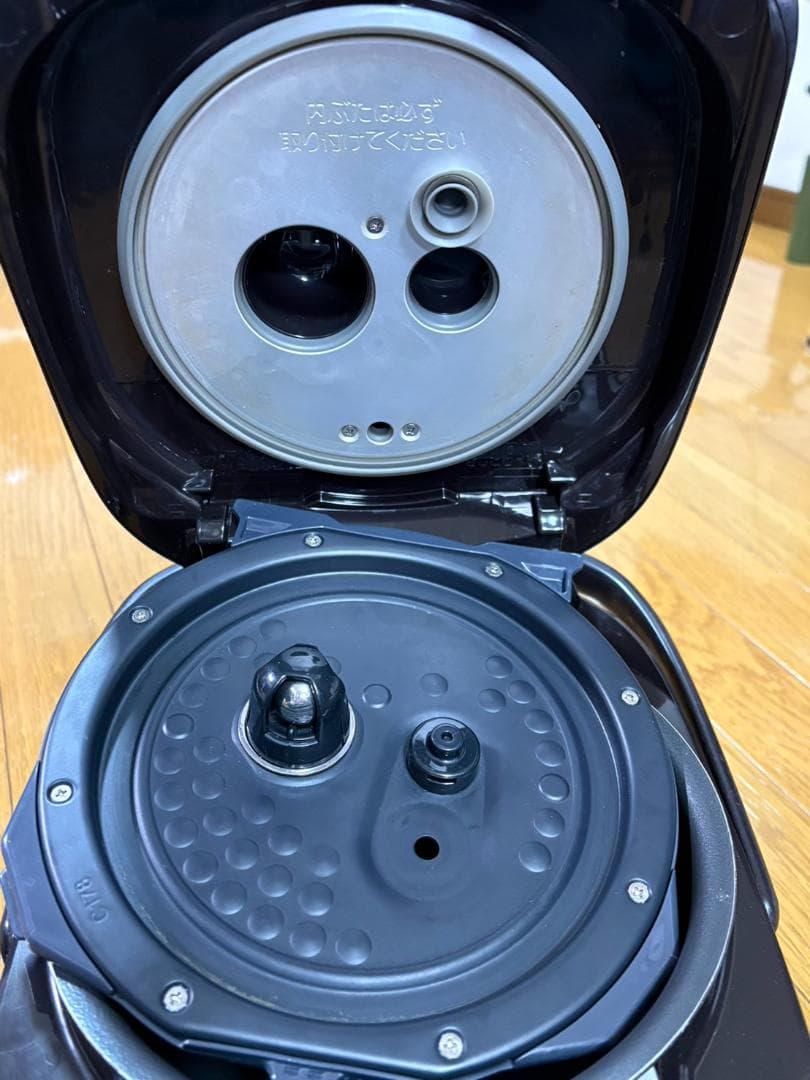 【2020年製】象印　圧力　炊飯器　NP-ZG10　【完動品】