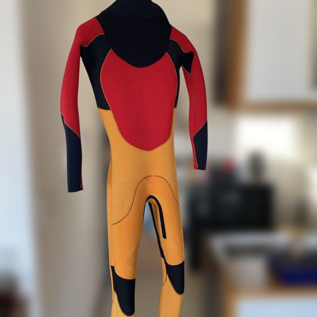 SAVER CROSS 5×3セミドライスーツ 紫/黒