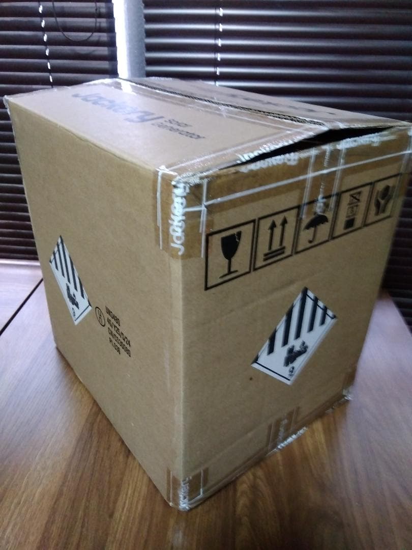 ☆完全未開封（外装ダンボールも未開封☆ Jackery 3000 ポータブル電源