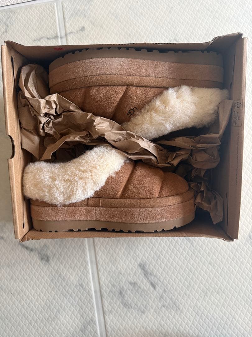 UGG ブラウン タズリータ厚底