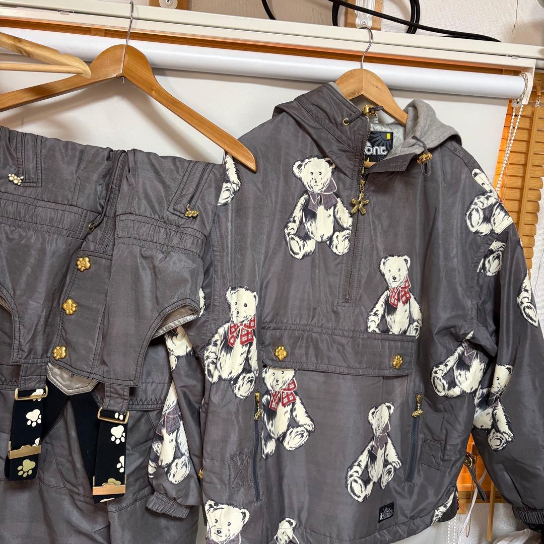 Lafont スキーウェア　アウター　くま柄　グレー　金装飾　上下セット