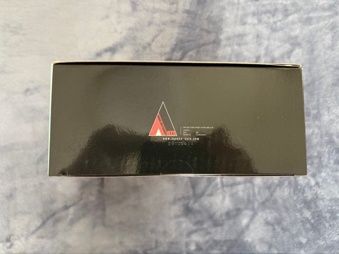 PLAY ARTS改 クラウド ストライフ　FFリメイク　新品未開封品