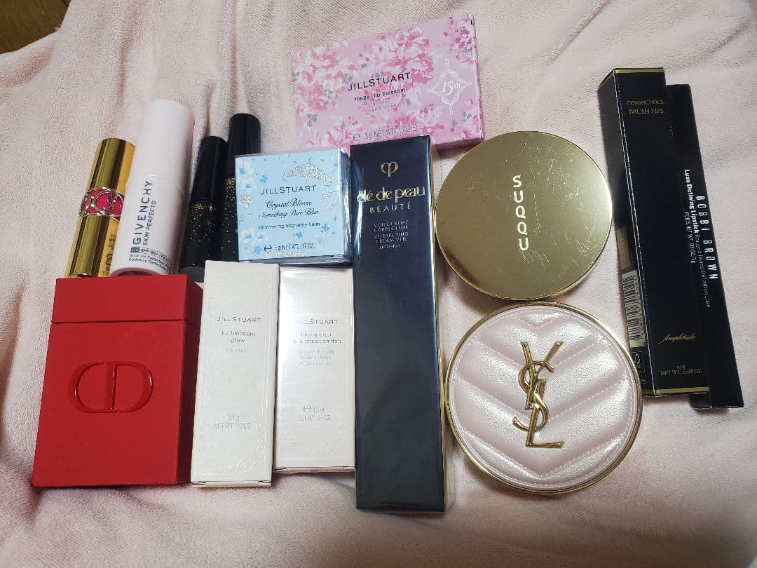 新品未使用デパコス14点まとめ売り　Dior、クレド、YSL、SUQQUなど