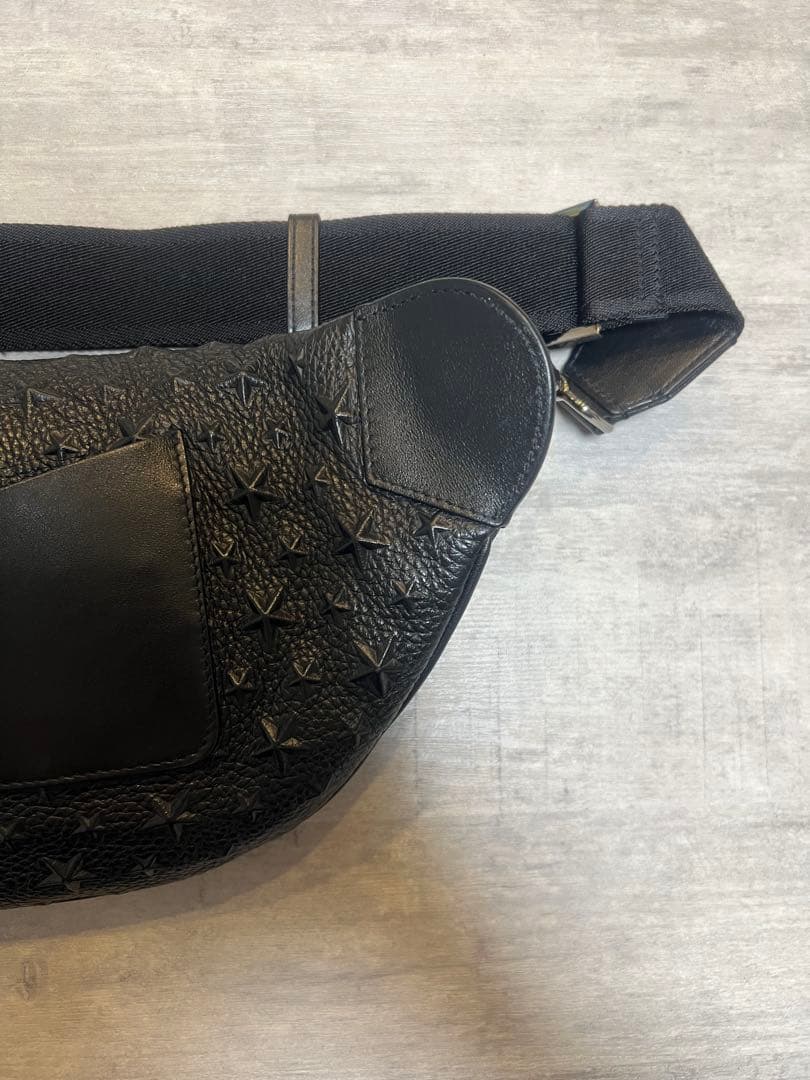 ジミーチュウ　ボディバック