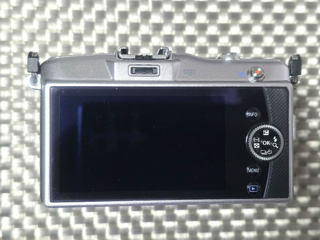 美品 OLYMPUS PEN mini E-PM1 シルバー