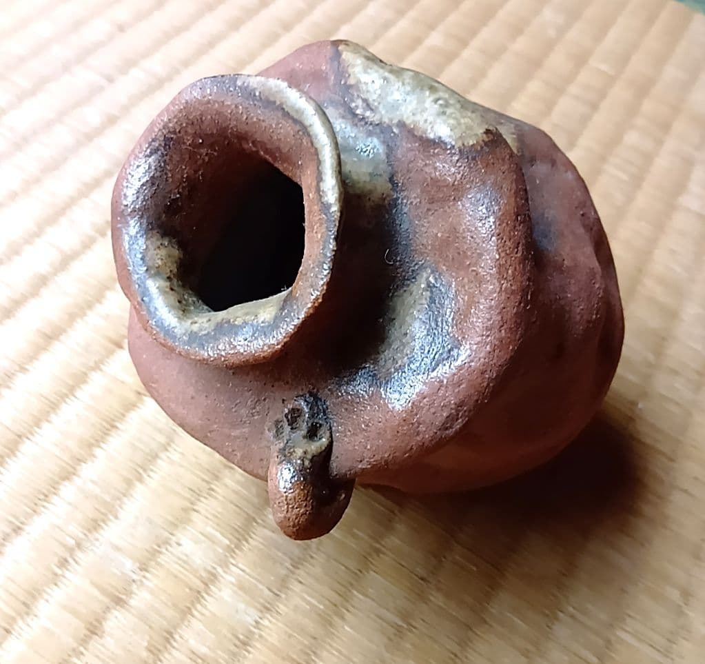 骨董品　徳利　花入　花瓶　異形　へこみ　落款【坂】　備前焼　信楽焼　陶芸