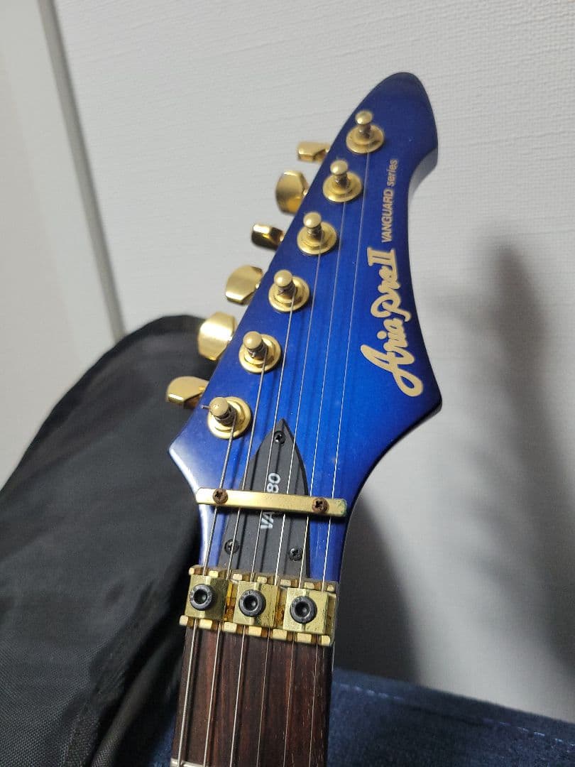 Aria Pro II Vanguard エレキギター ブルー 改造あり　動作品