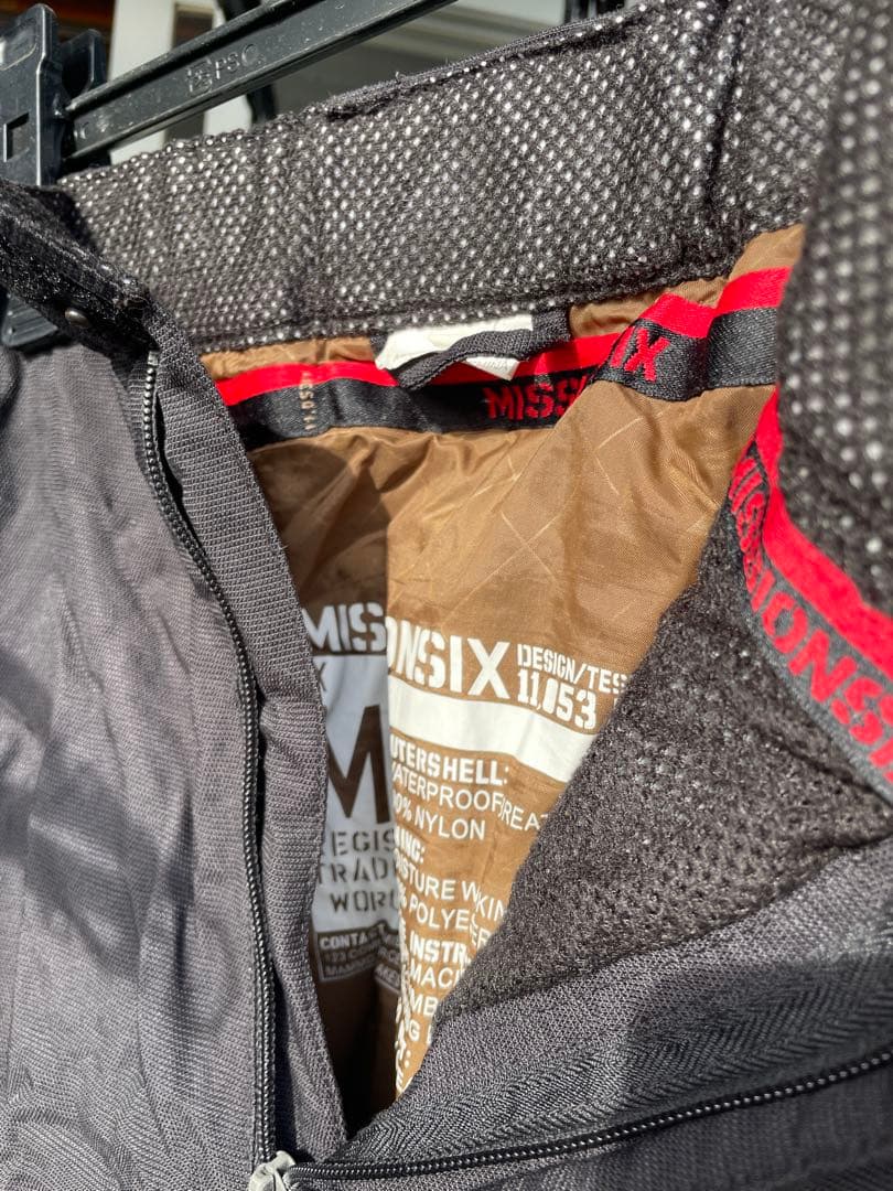 Mission Six ウェア スノボー