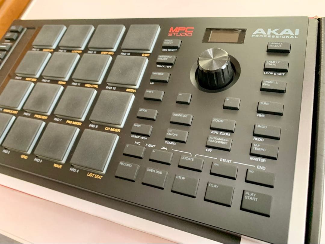 Akai MPC Studio 2 / MIDIケーブル欠品