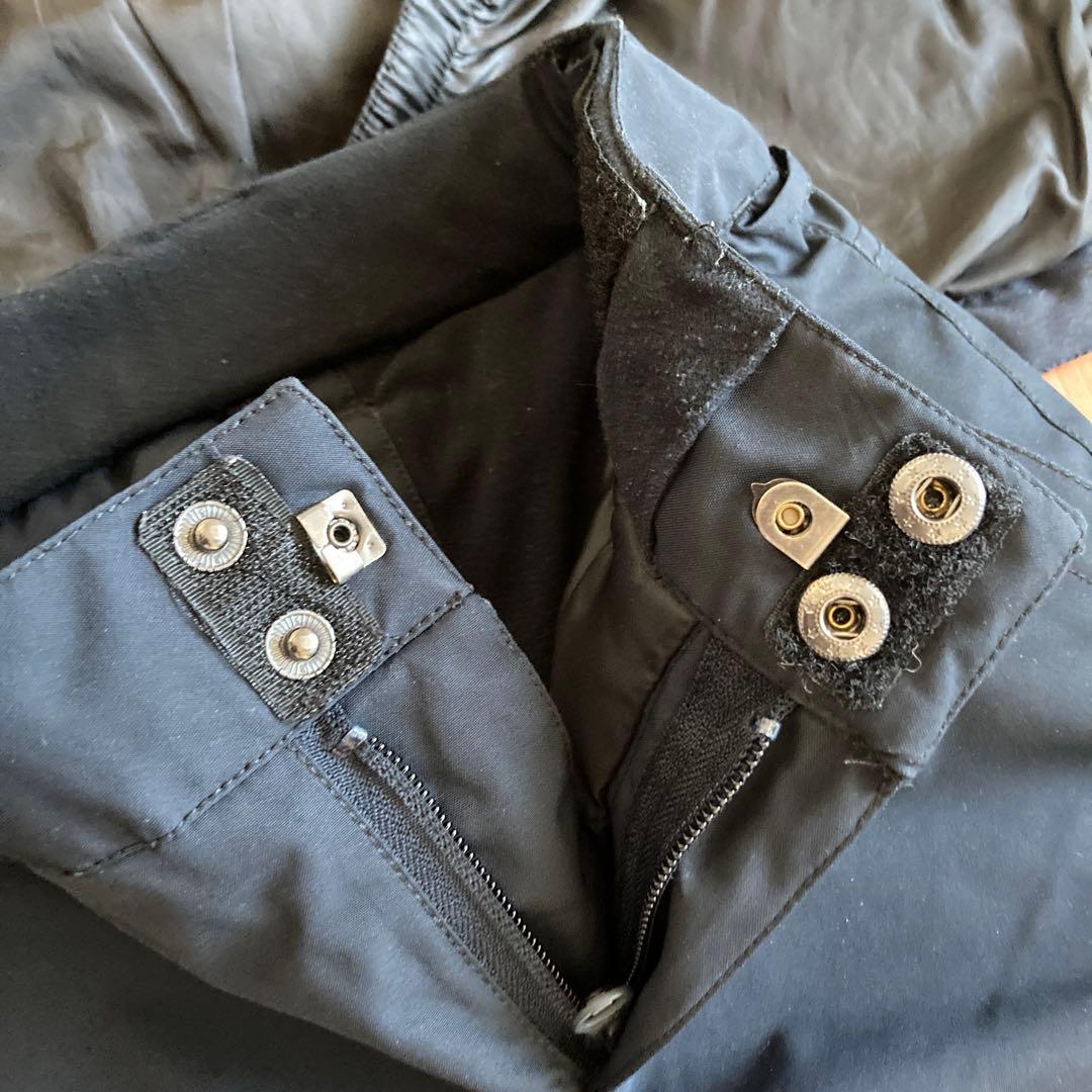 クイックシルバー　スノーボードウェア　スキーウェア　キッズ　子ども用130cm