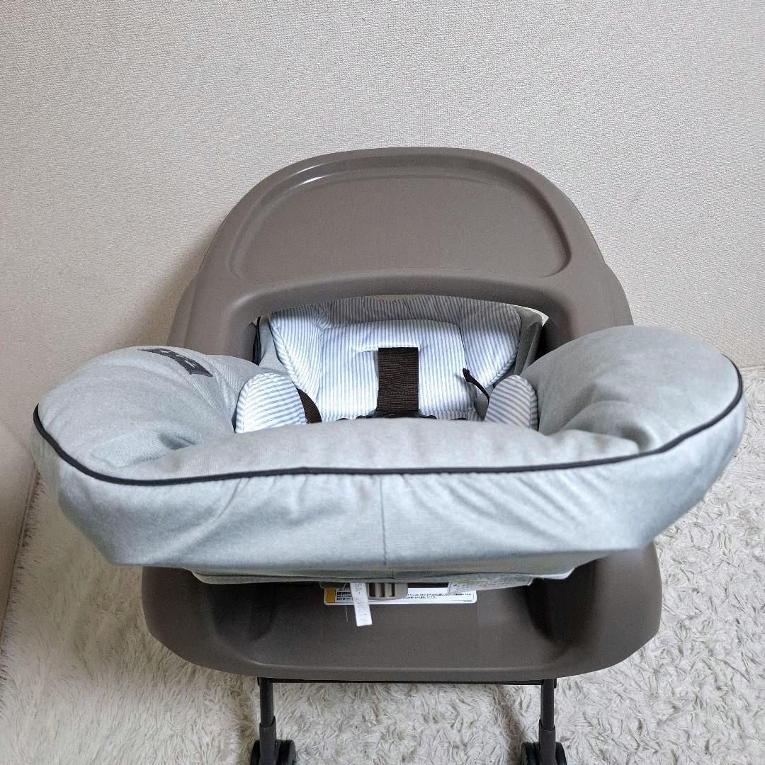 【未使用級美品】コンビ ネムリラ 4キャス 手動 ハイローチェア