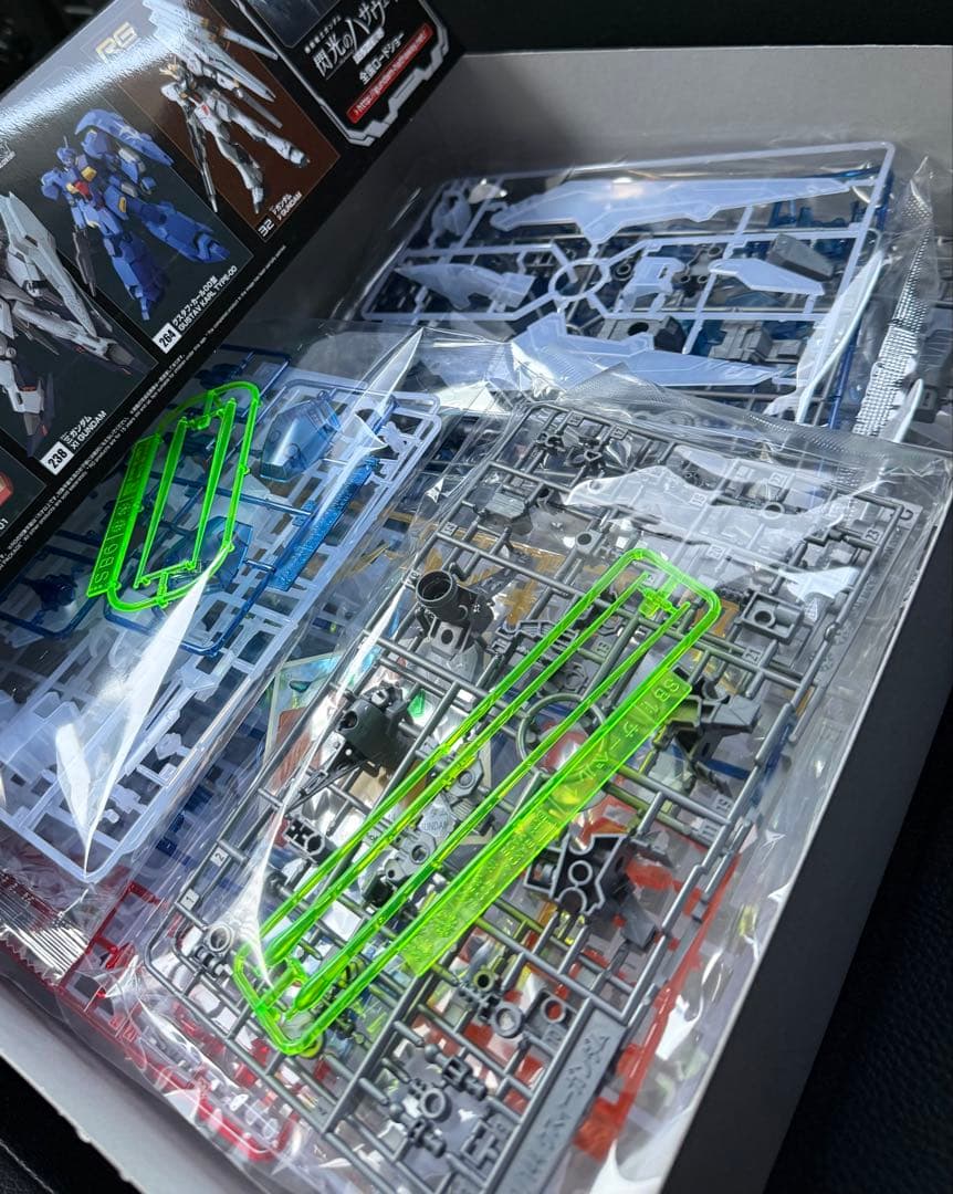 HG Ξガンダム クリアカラー 閃光のハサウェイ 【劇場公開記念パッケージ】