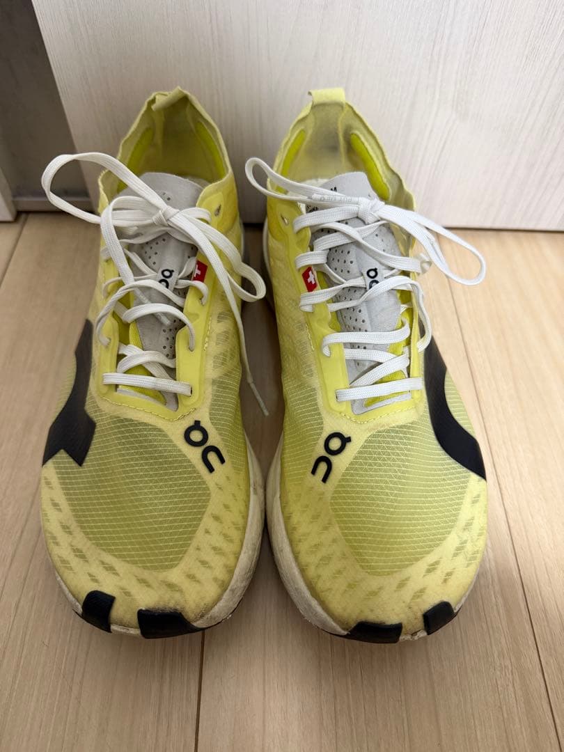 On CLOUDBOOMSTRIKE スパイクシューズ イエロー　25.5センチ