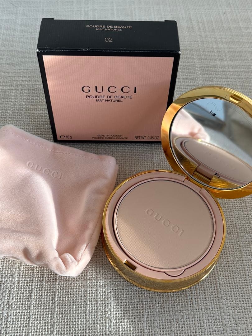 GUCCI POUDRE DE BEAUTÉ 02
