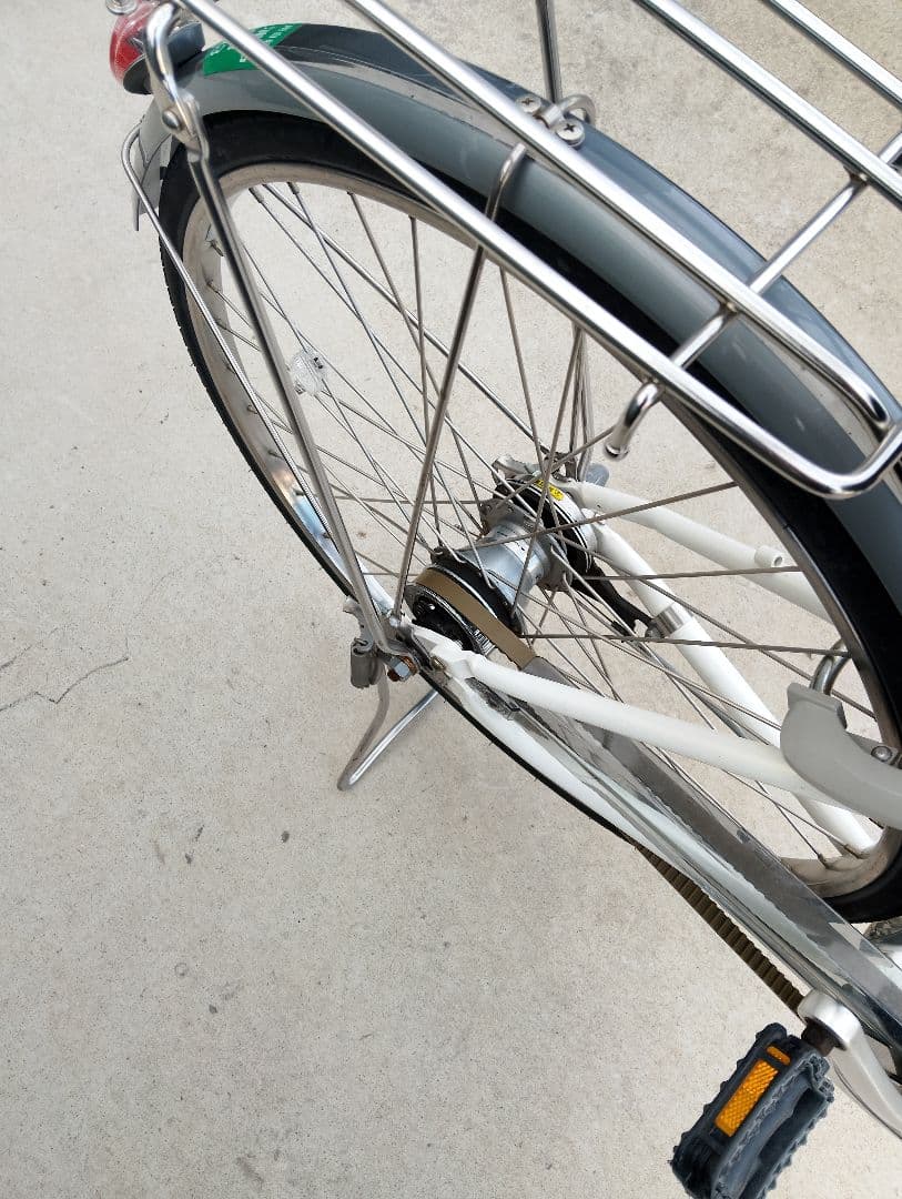 愛知【予約】40000円　アルベルト　ブリヂストン　26インチ　白　ホワイト