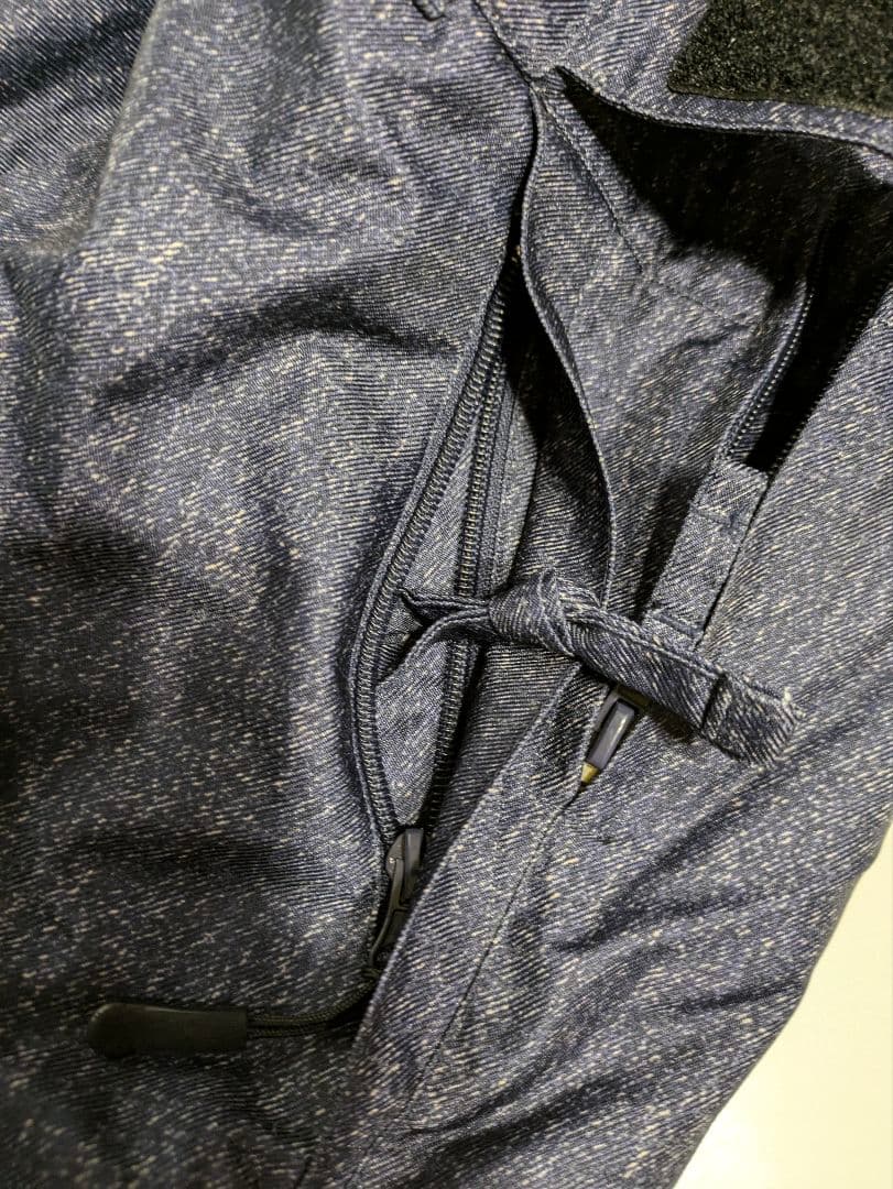 キッズスキーウェア140サイズ　調整機能付