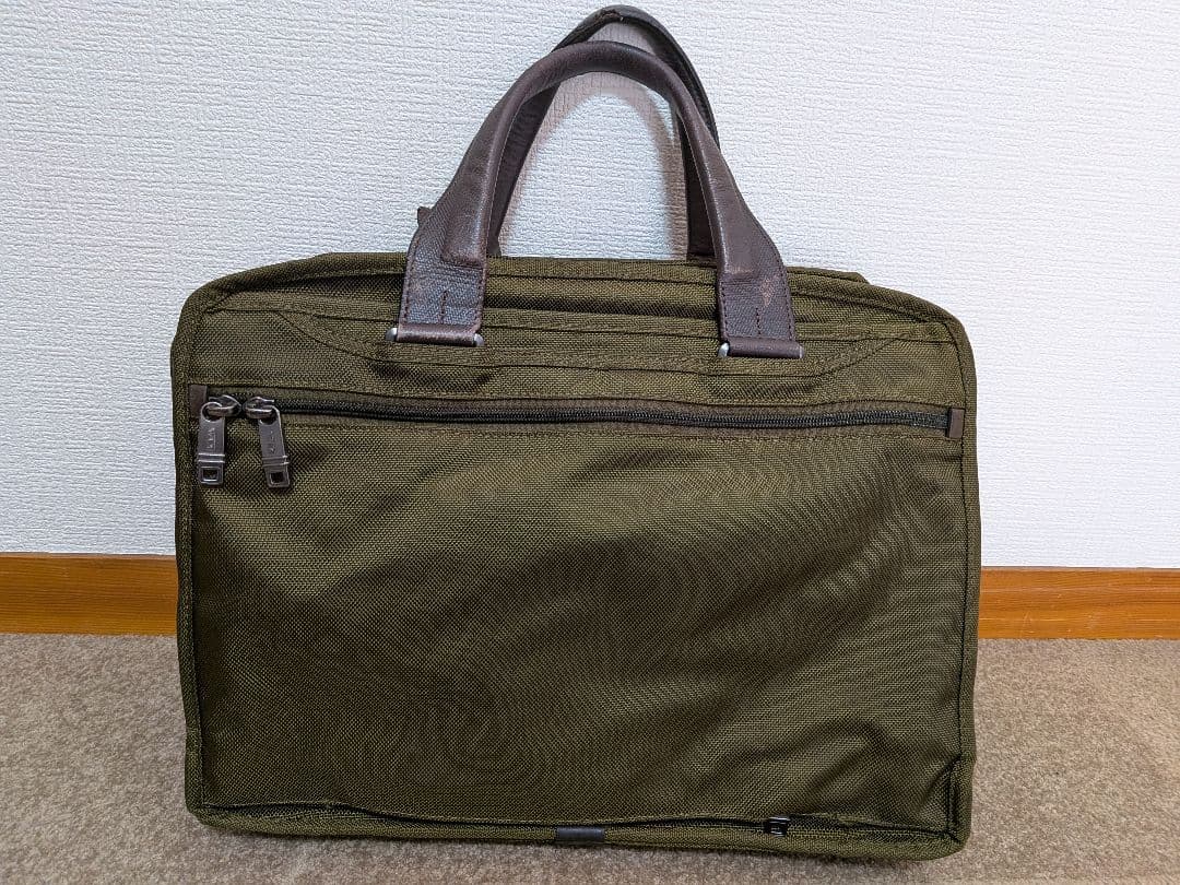 トゥミ エクスパンダブル・オーガナイザー・コンピューター・ブリーフ 26141