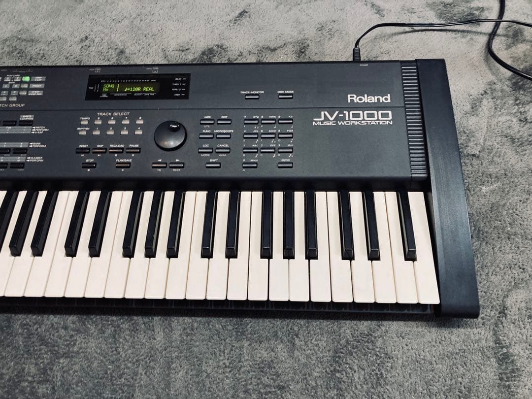 Roland シンセサイザー JV-1000