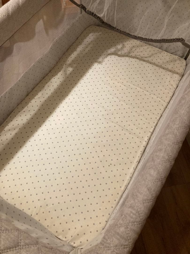 ベビーベッド未使用、添い寝ベッド