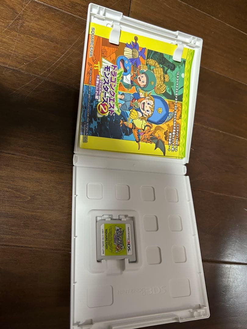 はぐれメタル ds ＋ドラクエ4.5.6.9.M2 ＋充電器＋おまけ