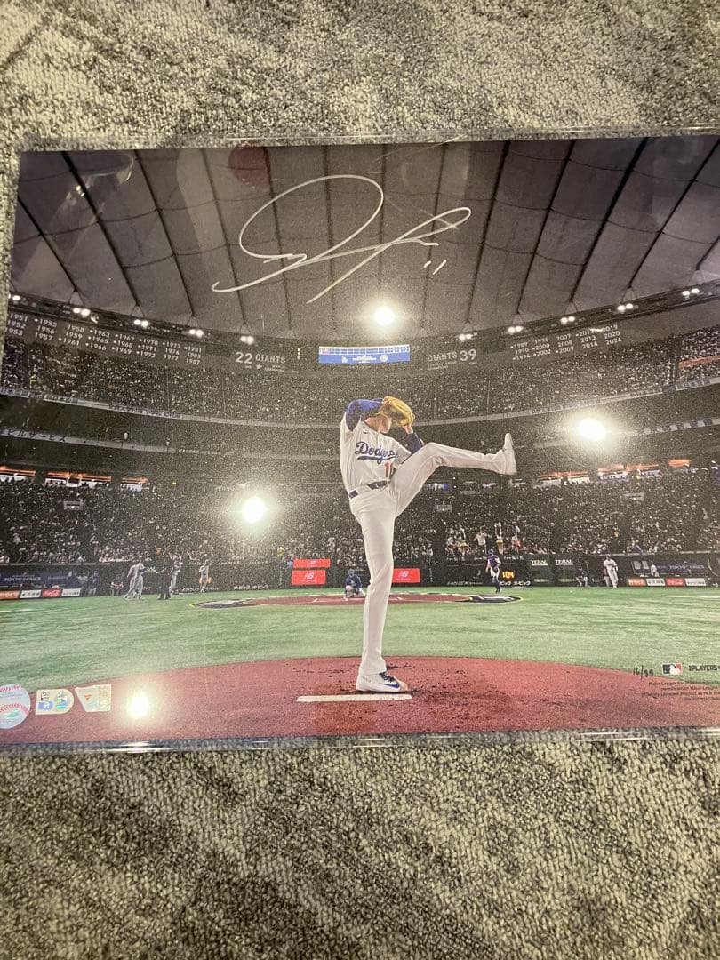 佐々木朗希　直筆サイン入りフォト