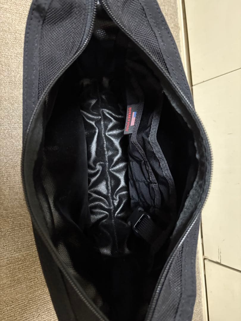 BRIEFING ショルダーバック