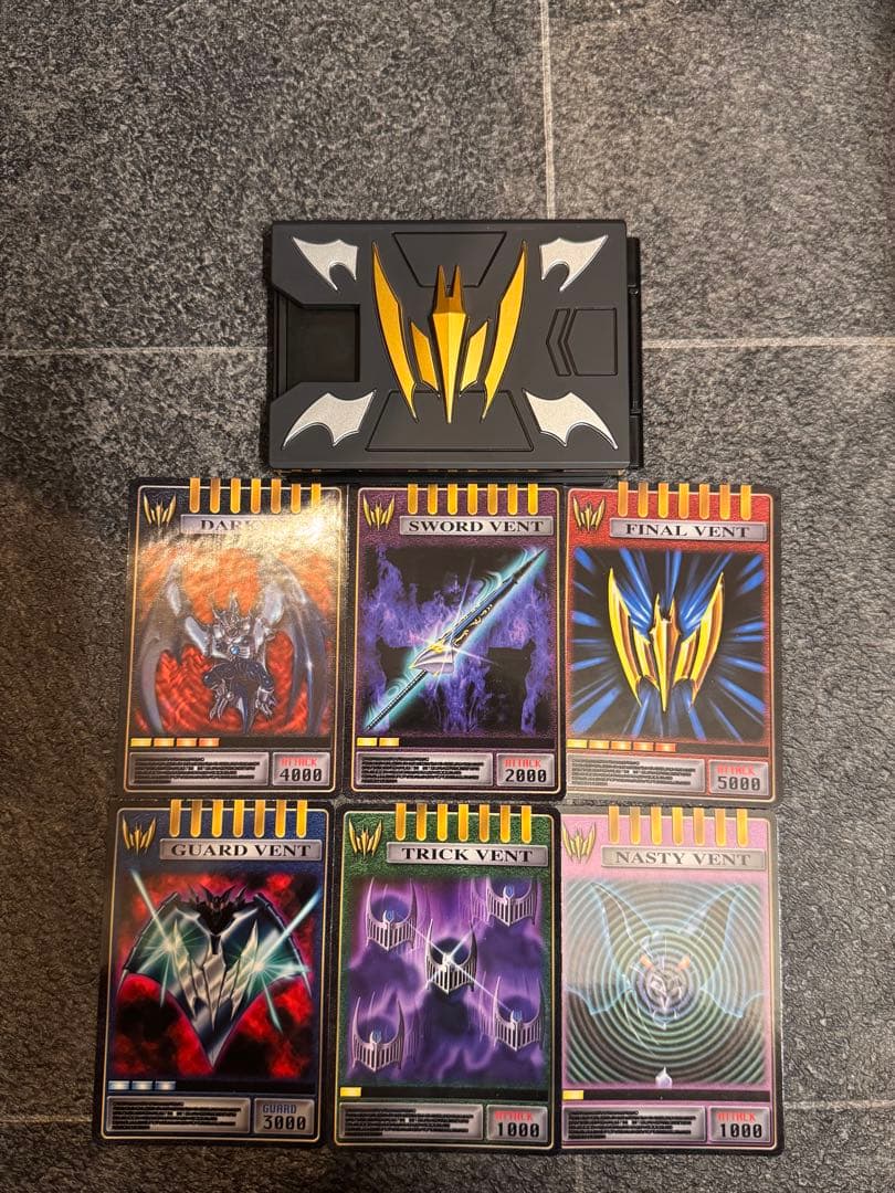 カードデッキ　CSM Vバックル＆ドラグバイザー　仮面ライダー