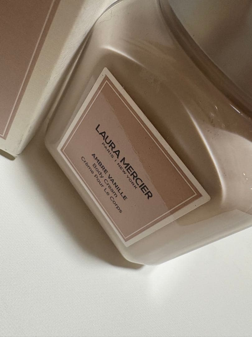 【新品】LAURA MERCIER ボディクリーム アンバーバニラ340g