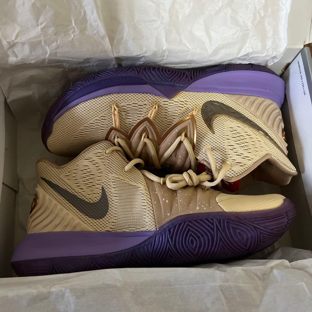 チョモランマ Kyrie 5 Ikhet