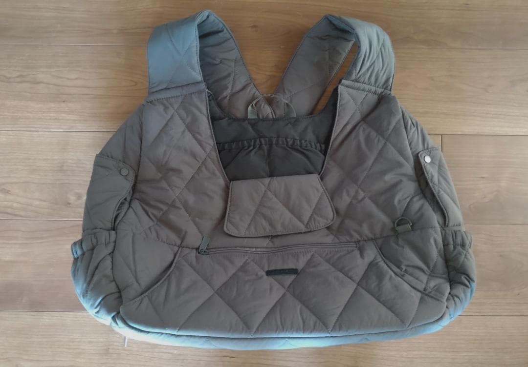 mon chéri キルティングメッシュ付き犬用フロントリュック