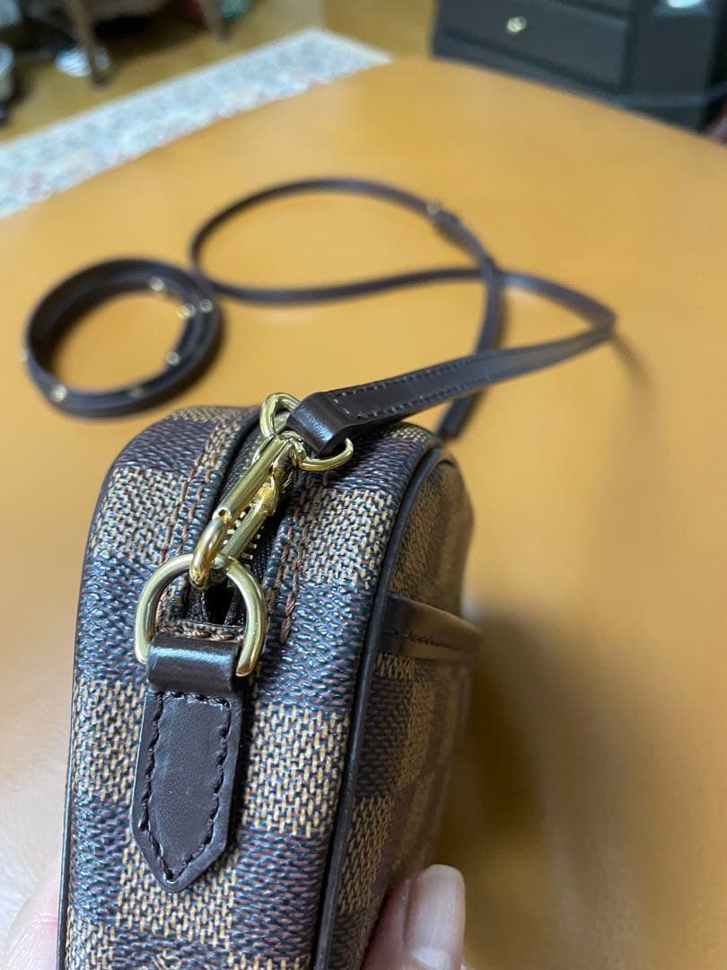 louis vuitton ダミエ、大事に使ってたので綺麗です