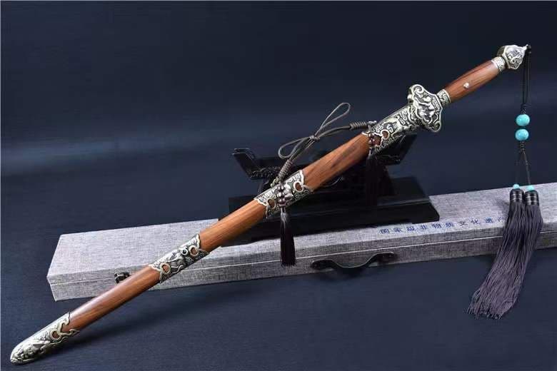 模様鋼発赤酸枝木鞘生肖鎮宅剣 古兵器 武具　刀装具　日本刀　模造刀 居合刀