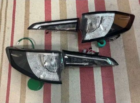 LEDテールライト 多色仕様　カローラツーリング