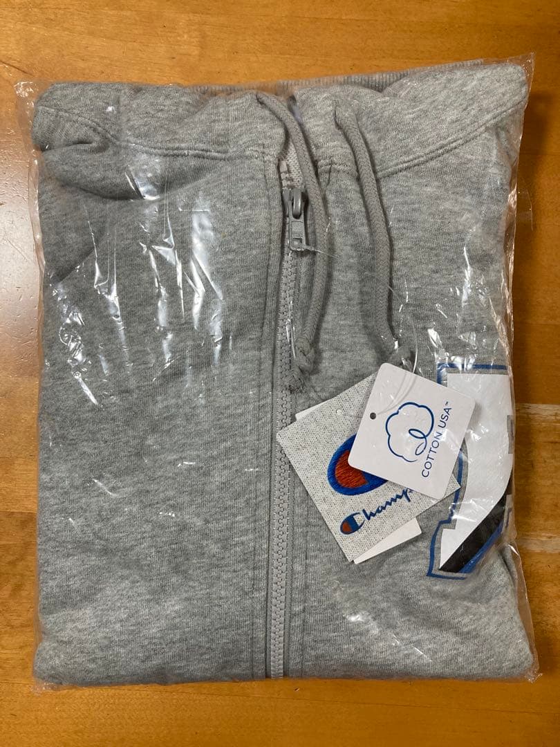 日本ハムファイターズ チャンピオンコラボパーカー Lサイズ グレー 新品未使用品