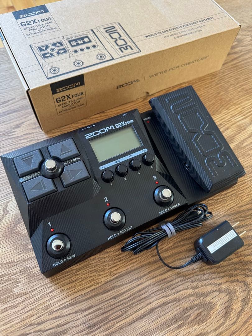 ZOOM G2X FOUR ギターエフェクター 中古