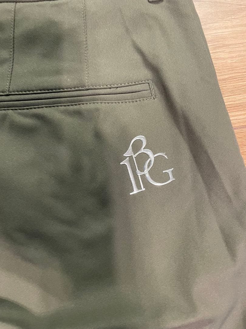 1piu1uguale3 golf パンツ　カーキ　サイズV relax