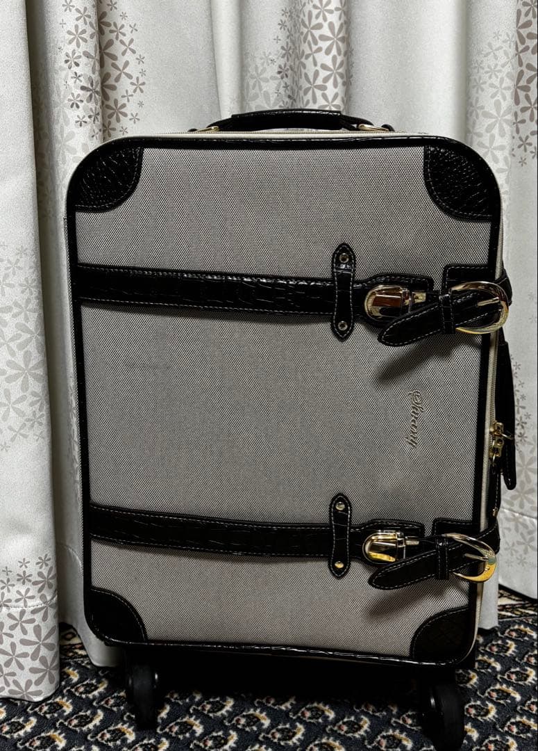 SWANY トランクキャリーバッグ クロコダイル型