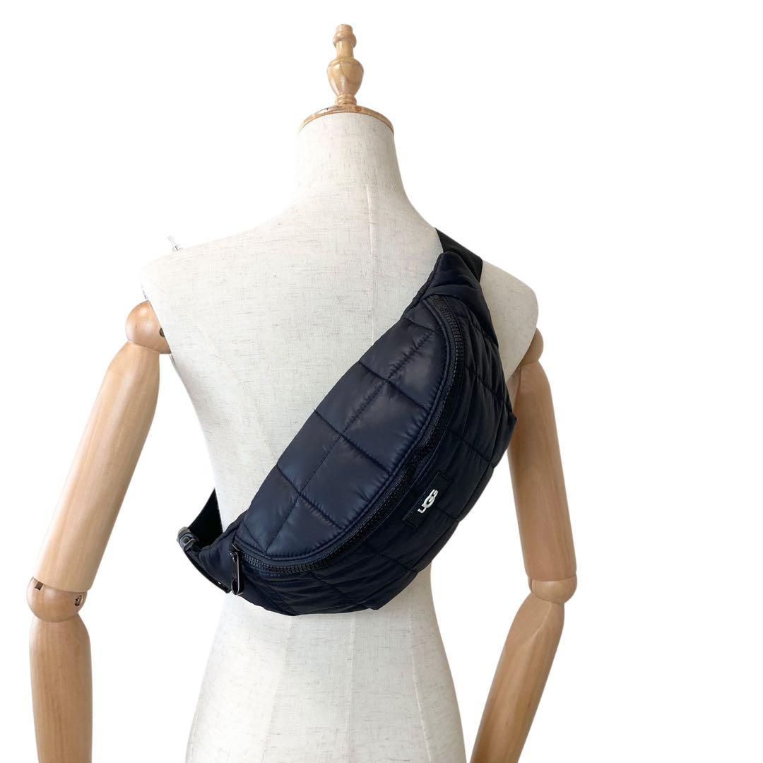 美品 813 UGG ナイロン キルティング ボディバッグ ウエストバッグ 黒