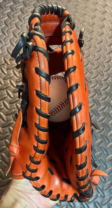 こ*う様 グローバルエリート　ファーストミット　軟式　少年　一塁手　ダイバーシテ