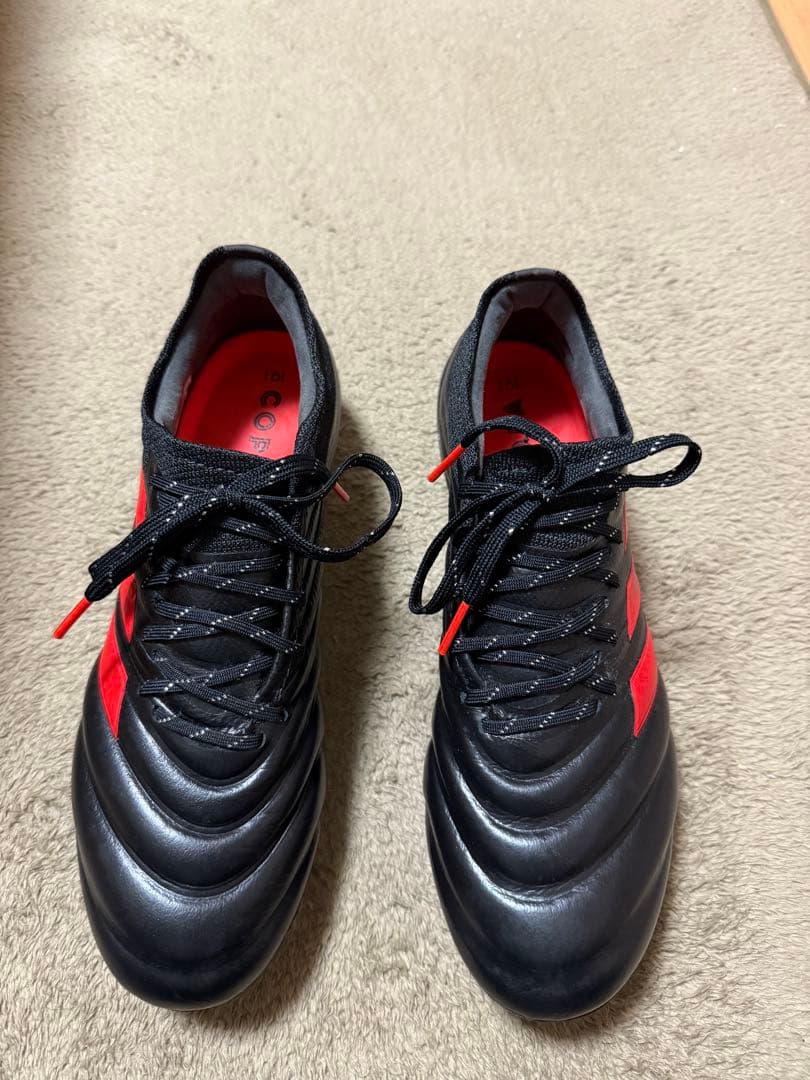 adidas スパイクシューズ ブラック/レッドFG 25.5㎝