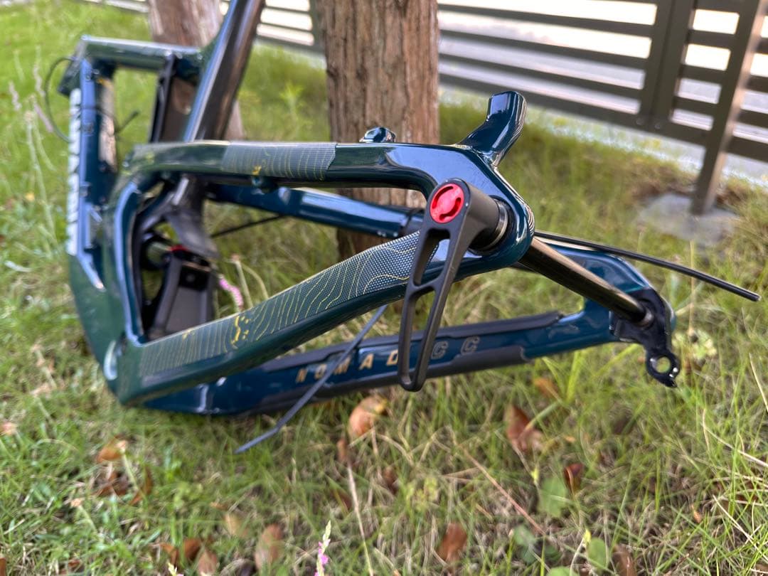 kaichi　SANTACRUZ NOMAD CC 2019カーボンフレー