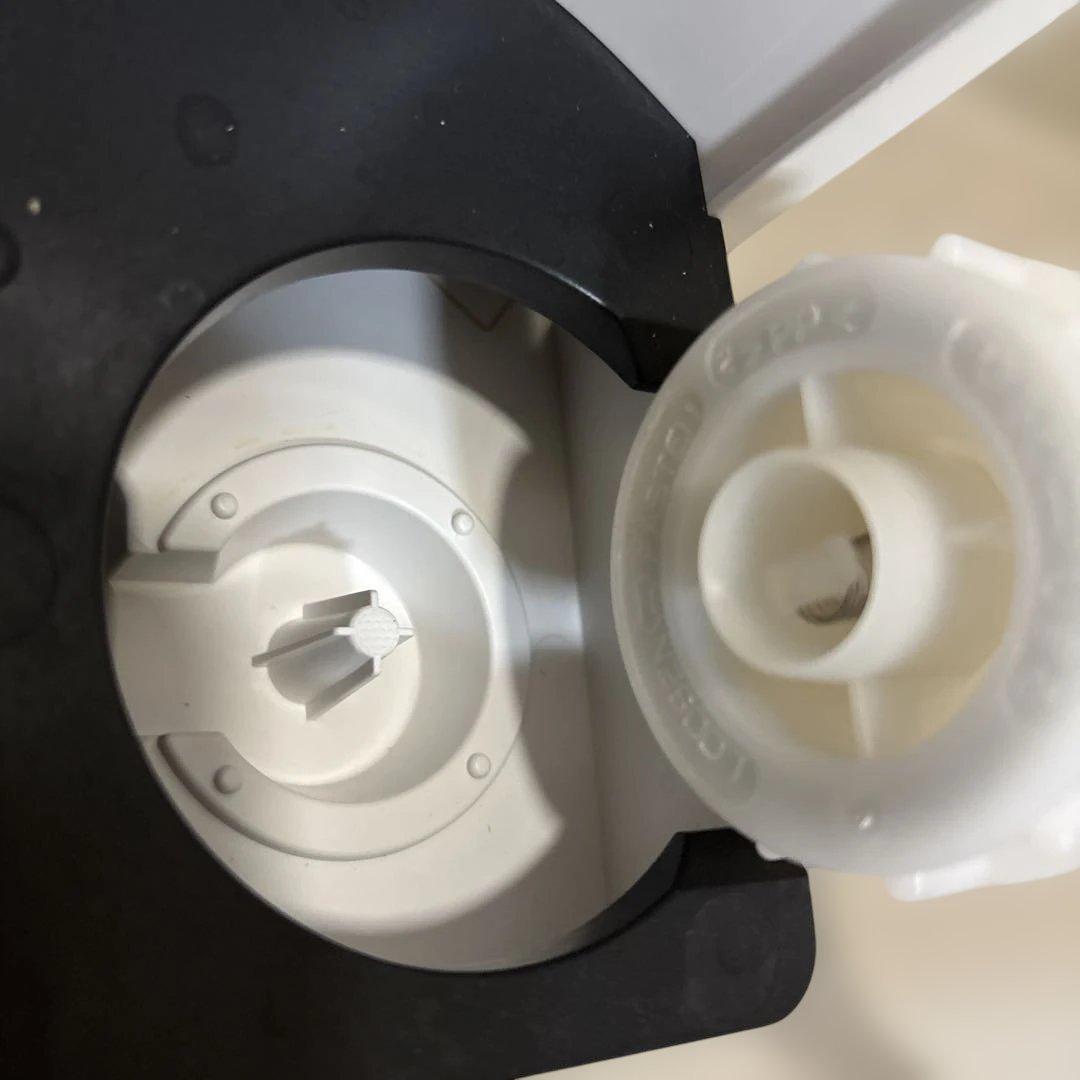 美品　シャープ加湿セラミックファンヒーター