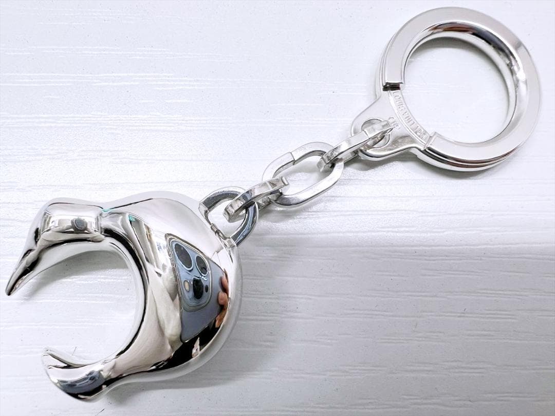 使用感なし　美品　ルイヴィトン　ルイヴィトンカップ2003　キウイ　キーホルダー