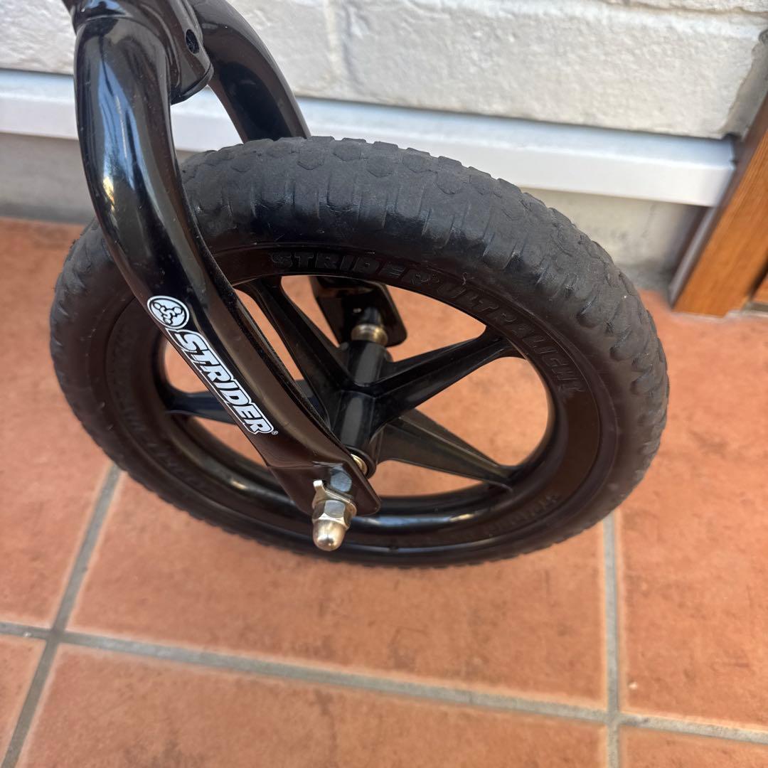 【美品】 STRIDER ストライダー スポーツモデル バランスバイク レッド