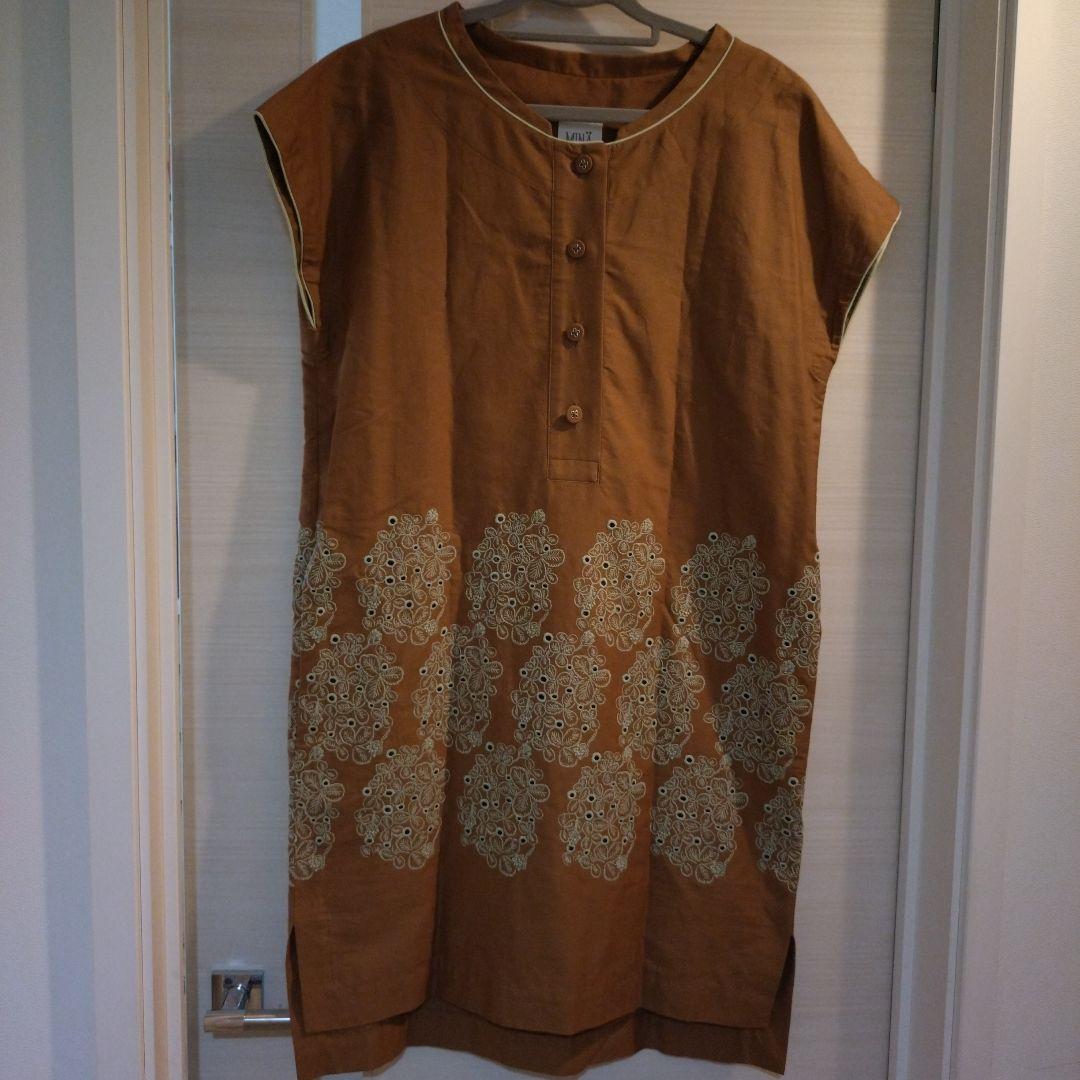 MINA PERHONEN ブラウン刺繍半袖ワンピース